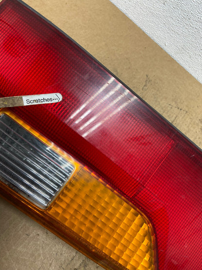 2002 2003 2004 Honda Odyssey Left Driver LH Side Tail Light Inner Oem AC3703 LK3