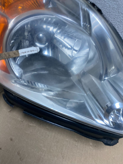 2002 to 2004 Honda CRV CR-V Right Passenger RH Halogen Headlight AG5840 DW4