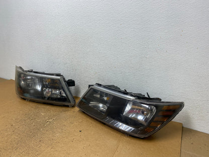 2009 to 2017 Dodge Journey Headlights Left+Right Set Halogen AE2811 DW1