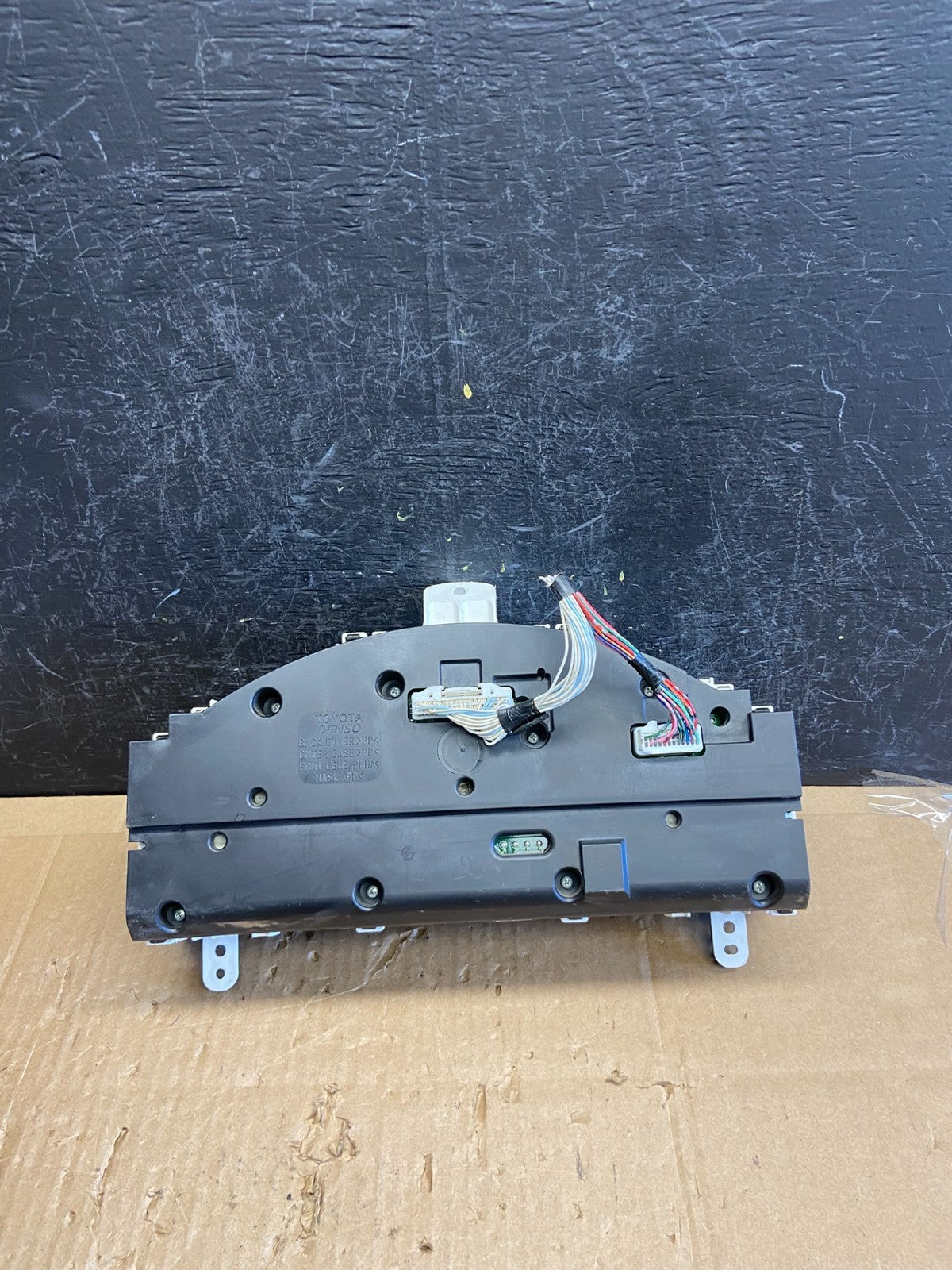 2004 2005 2006 Toyota Solara Speedometer Cluster Gauge AD6812 DG5