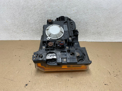2005 - 2009 Land Rover Lr3 Left Driver LH Side Halogen Headlight AH5823 DW6