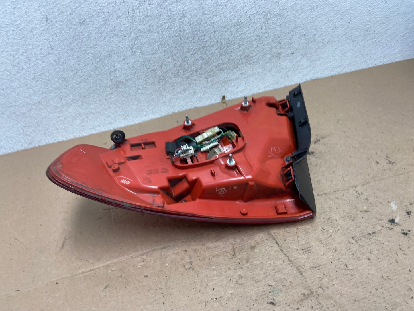 2005 to 2006 Infiniti G35 Left Driver Lh Side Tail Light AF5125 LK4