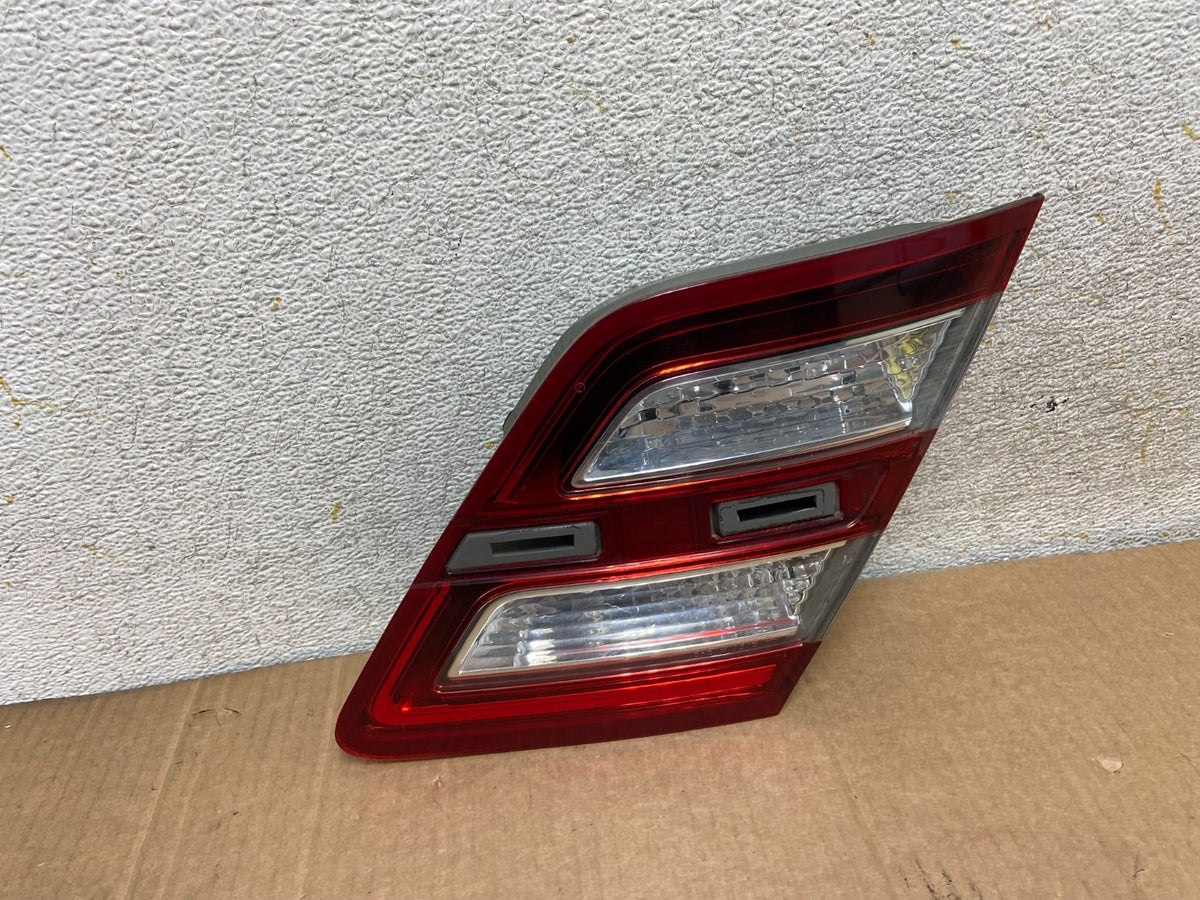 2013 to 2018 Ford Taurus Right Passenger Rh Side Tail Light Inner AI8506 LK0