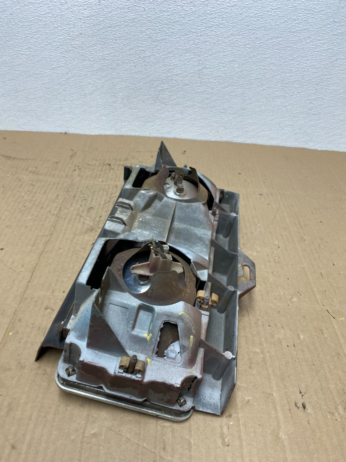 1975 to 1976 Cadillac Eldorado Driver Left Side Left Headlight AB82516