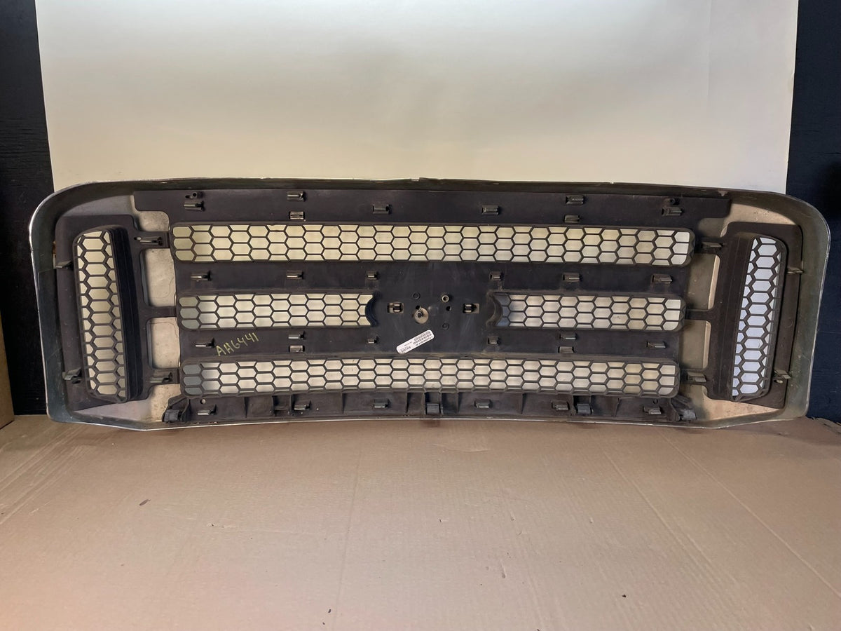 2005 to 2007 Ford Super Duty F250 Front Upper Grill Grille Aftermarket AH6441 DG3