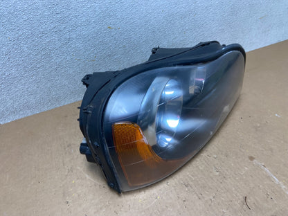 2003 to 2006 Volvo XC90 Right Passenger Rh Side Headlight Halogen Z6946 DW2