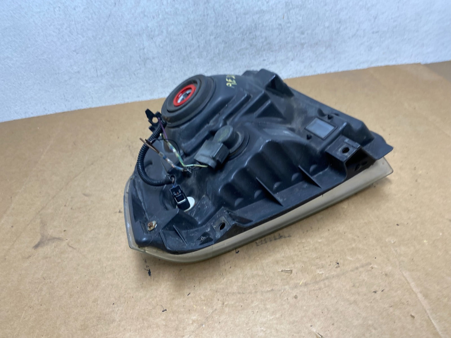 2005-2007 Ford F-250 F250 Super Duty Left Driver LH Side Headlight AE3228 DW8