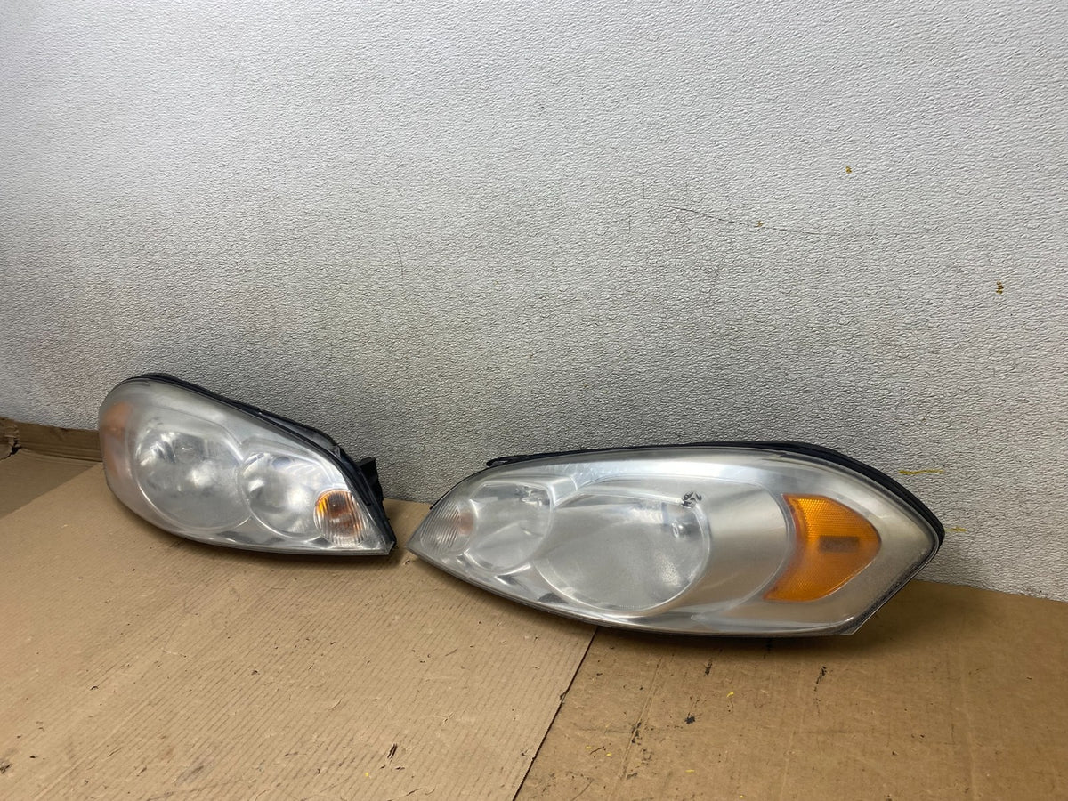 2006 - 2013 Chevrolet Impala Left+Right Set Headlights Halogen U2600 DW1