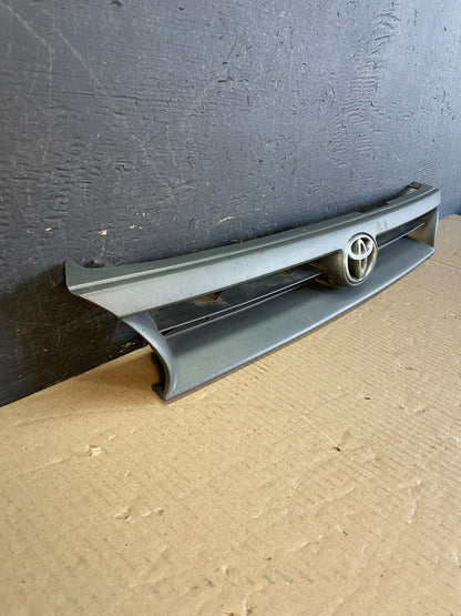 1993 to 1995 Toyota Corolla Front Grill Grille AE37912