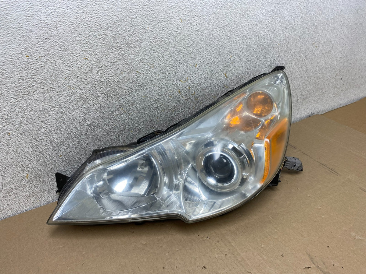 2010 2011 2012 Subaru Legacy Outback Left Driver Halogen Headlight AJ1966 DW2