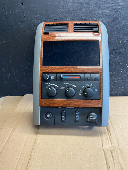 2007-2009 Chrysler Aspen Heat Climate Temperature Control Radio Bezel AI5985 DG0
