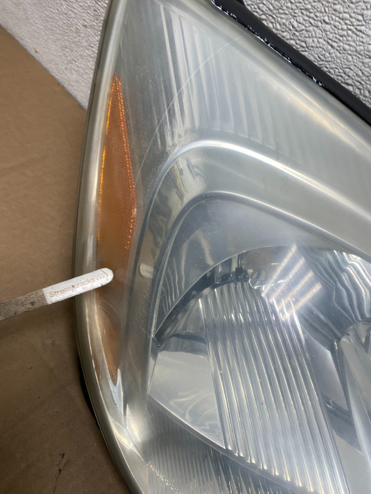 2004 2005 Toyota Sienna Left+Right Set Side Halogen Headlights W2925 DW5