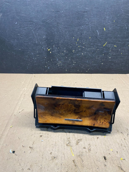 2004 to 2009 Jaguar XJ8 Front Center Console Ash Tray r8855 DG0