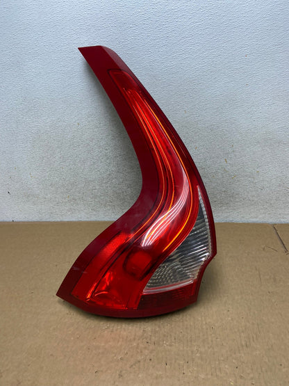 2009 to 2011 Volvo XC60 Left Driver LH Tail Light AI3451 LK0