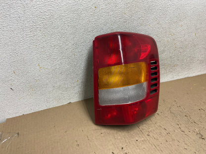 1999-2004 Jeep Grand Cherokee WJ Right Passenger Rh Tail Light AH6021 LK1