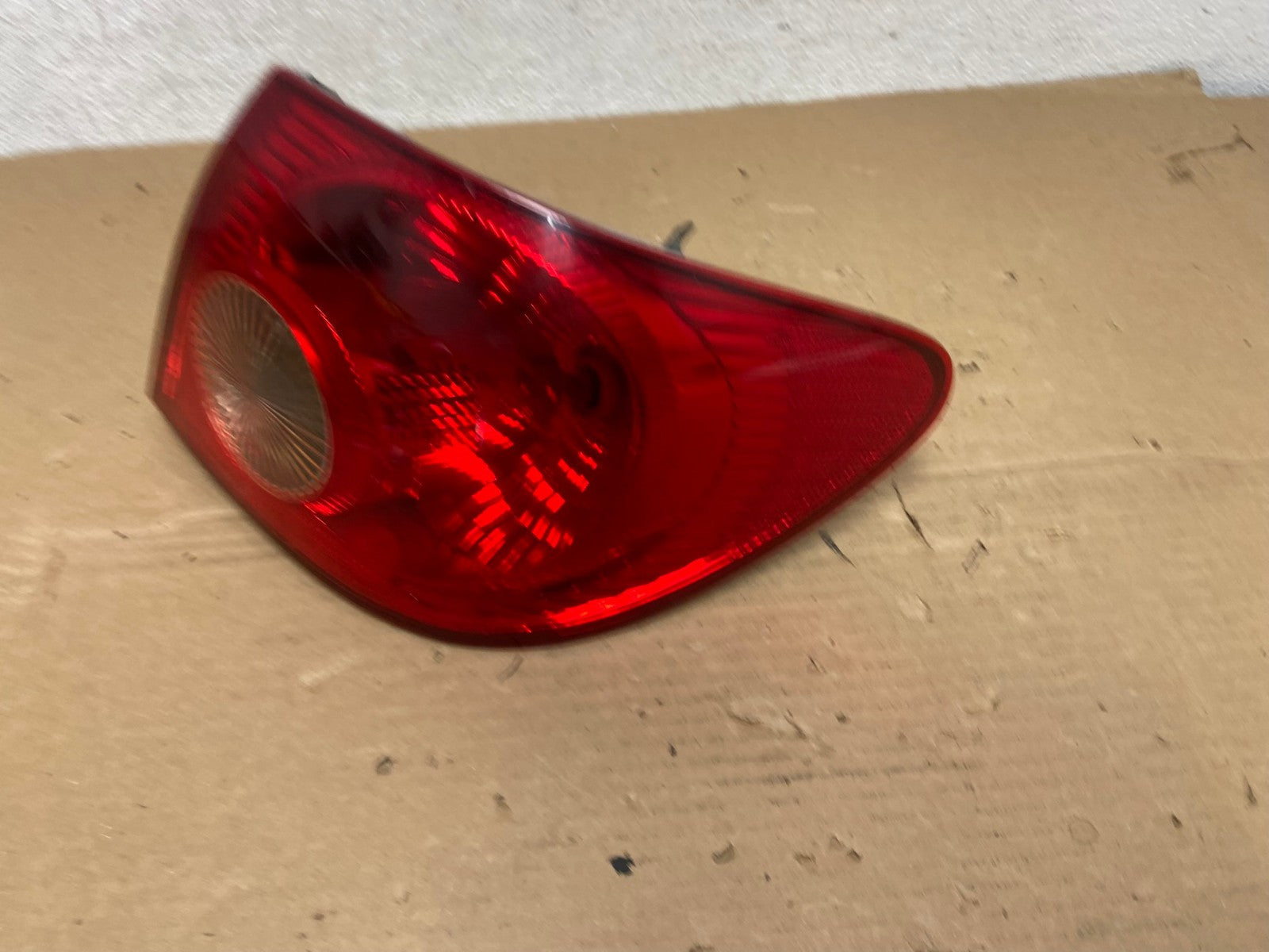 2006 - 2008 Toyota Corolla Right Passenger RH Side Tail light AD3943 LK1