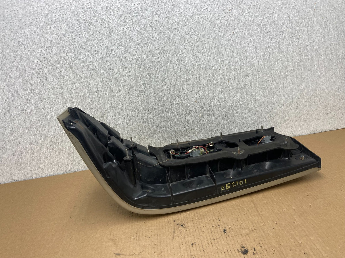 1989 Ford Probe Right Passenger Side Tail Light AG2101 DG7
