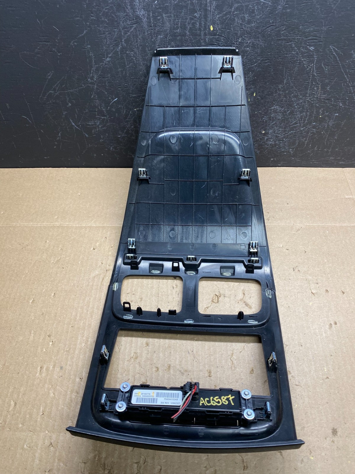 2011 - 2014 Chrysler 200 Dash Radio Bezel Trim Clock Hazard Bezel AC6587 DG3