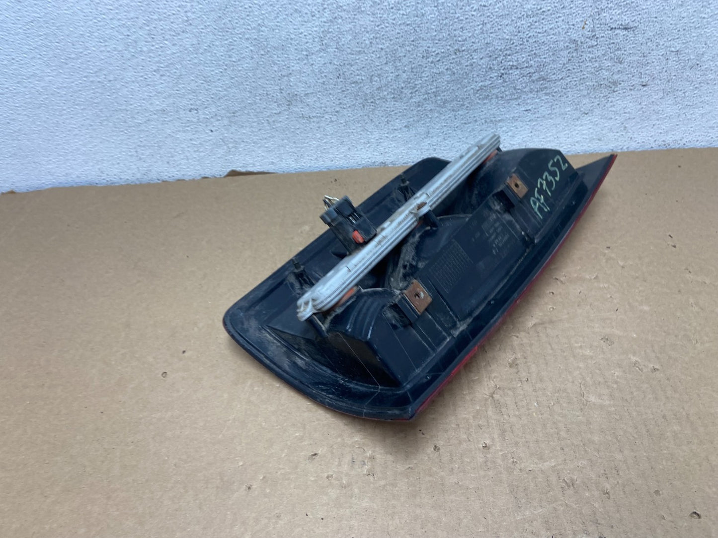 2002 to 2006 Dodge Ram 1500 Right passenger Rh side Tail Light AF7352 DW6