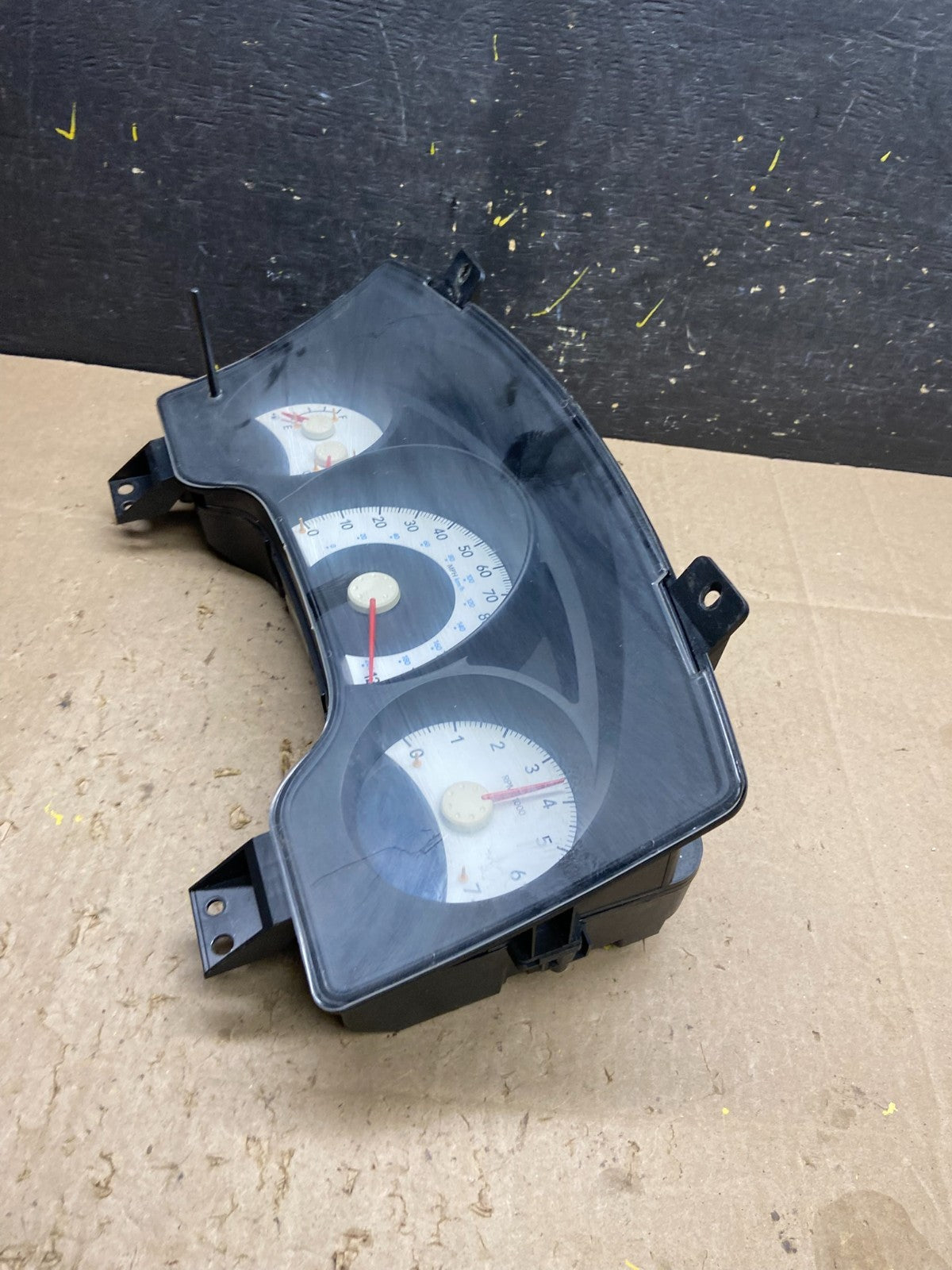 2007 2008 Mitsubishi Raider Speedometer Speedometer Cluster Gauge U4997 DG2