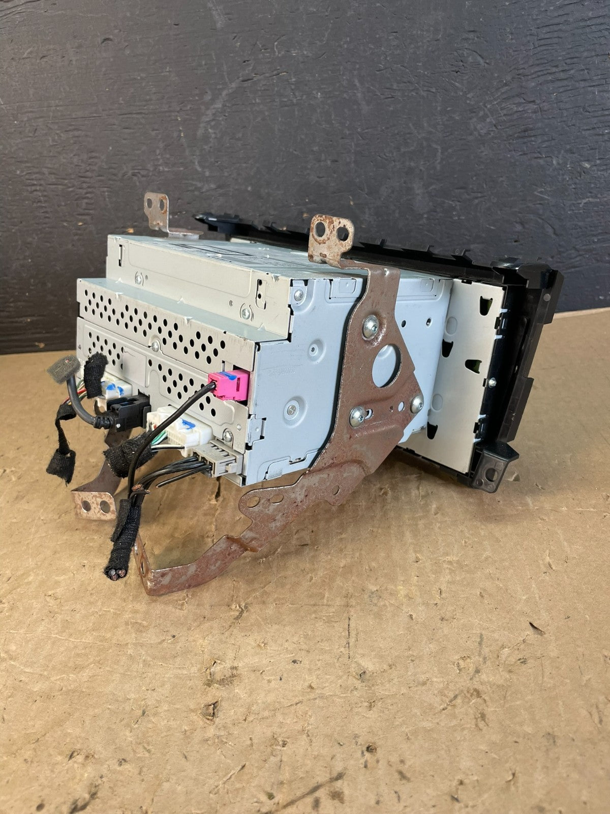 2013 to 2015 Nissan Altima Radio Screen Receiver AM-FM CD Player AD5932 DG4