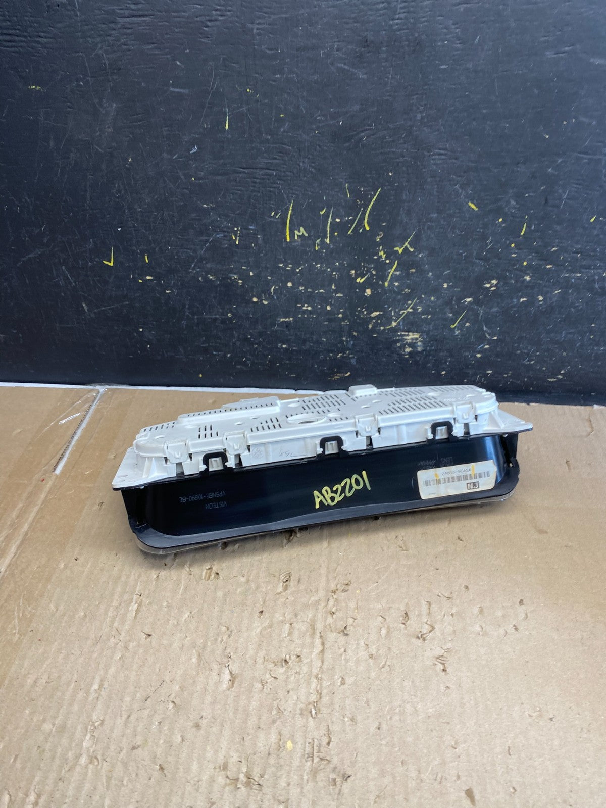 2010 to 2012 Nissan Pathfinder Speedometer Cluster Gauge OEM AB2201 DG5