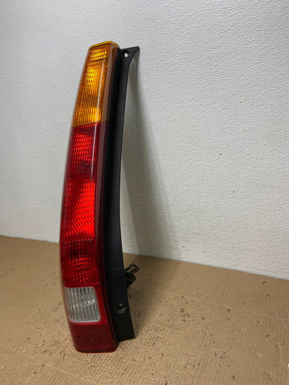 2002 2003 2004 Honda Crv Cr-v Left Driver Lh Side Tail Light Oem AC4100 LK1