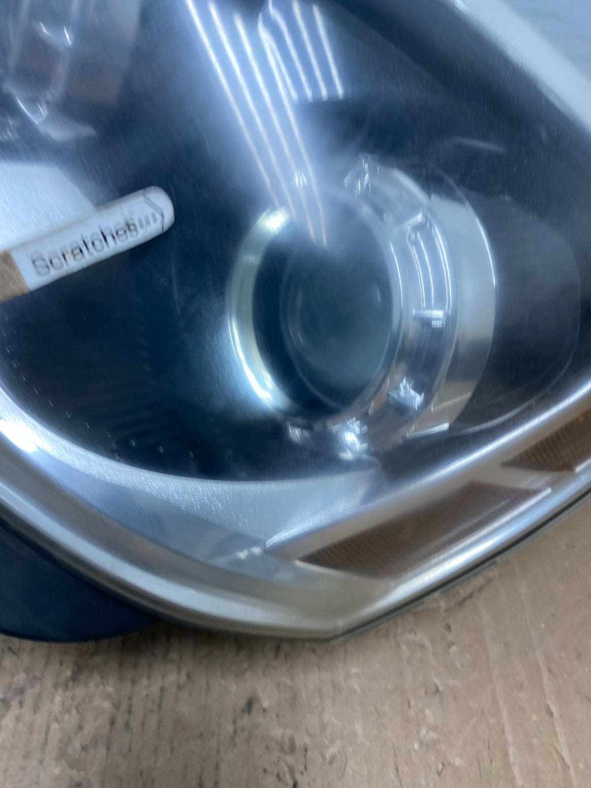2007-2012 Gmc Acadia Xenon HID Headlight Left Driver LH Side AD8229 DW3