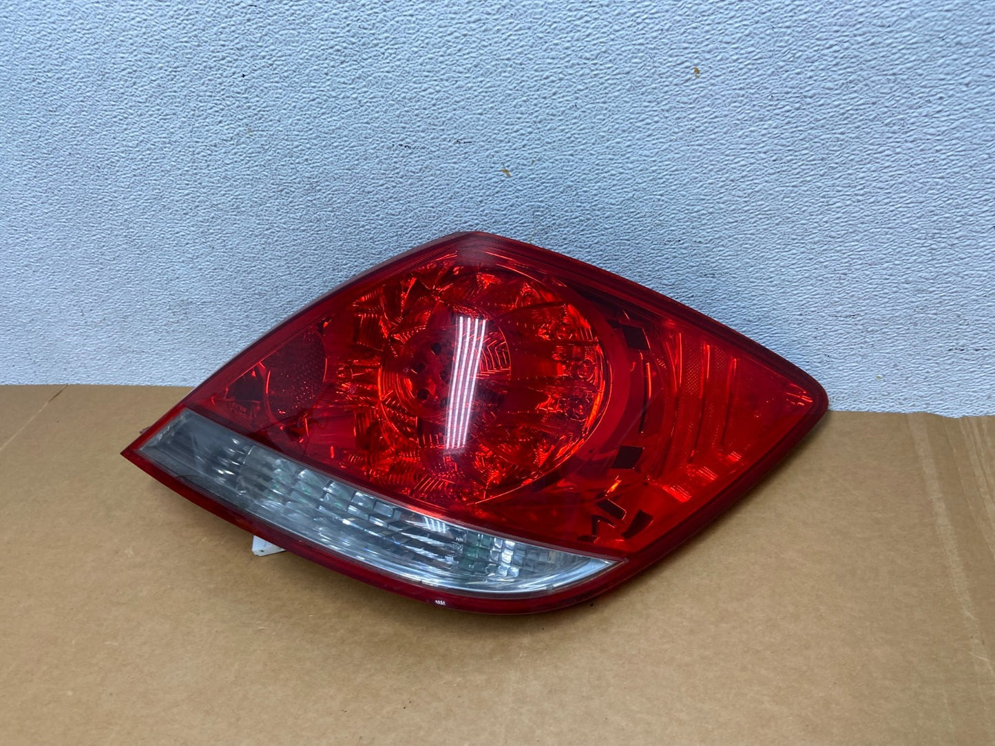 2005 2006 2007 2008 Acura RL Right Passenger Rh Side Tail Light AD8885 DW1