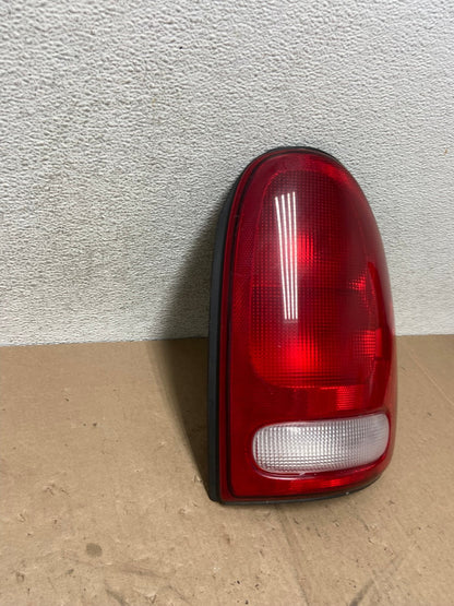 1998 to 2003 Dodge Durango Tail Light Right Passenger RH Side AG4777 LK2