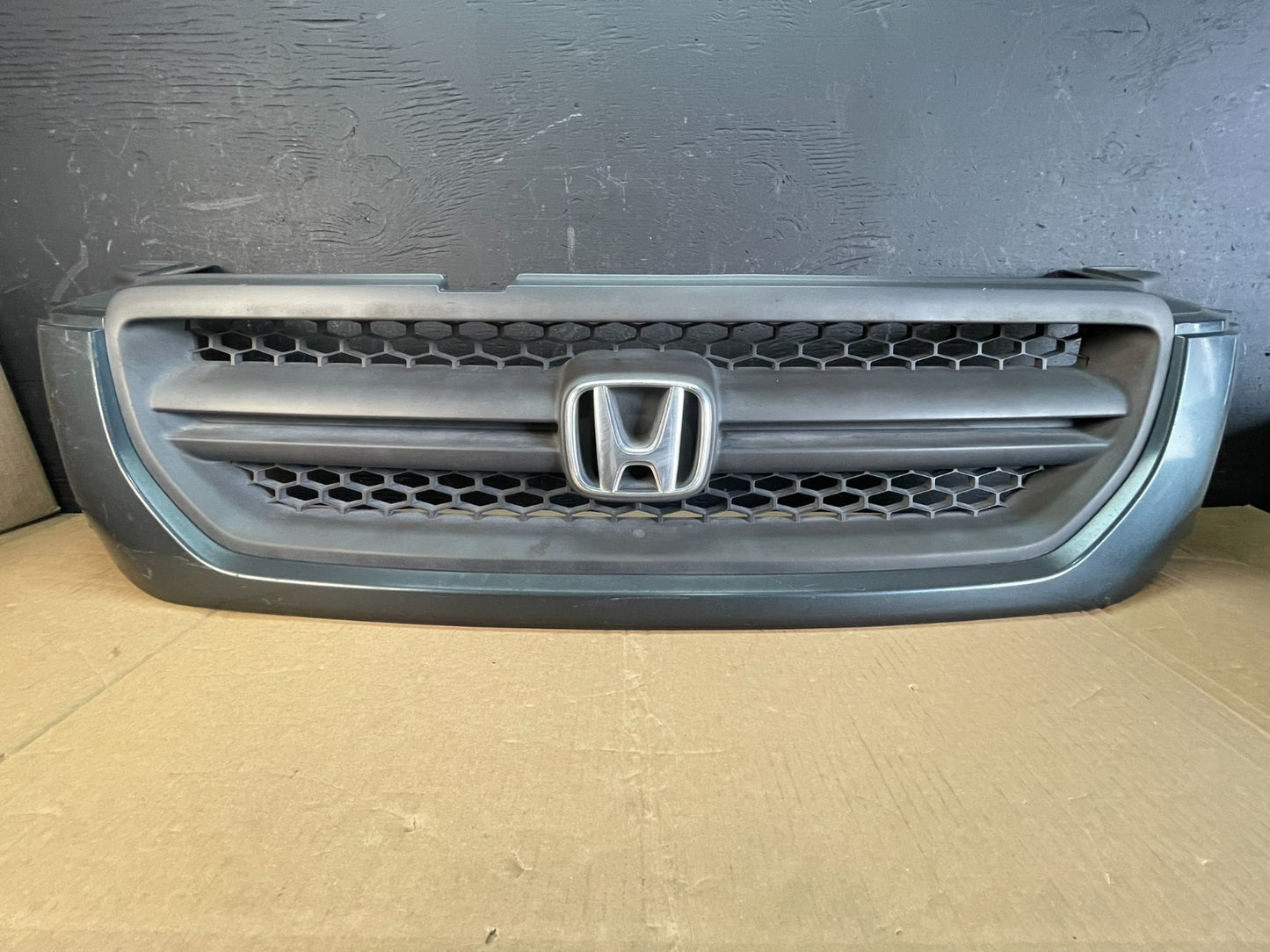 2003 2004 2005 Honda Pilot Front Upper Grill Grille AC5322 DG0