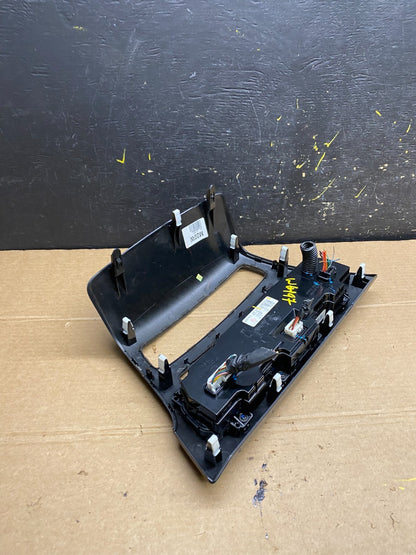2014 2015 2016 Kia Cadenza  AC Heat Temperatue Climate Control Switch W6497 DG5