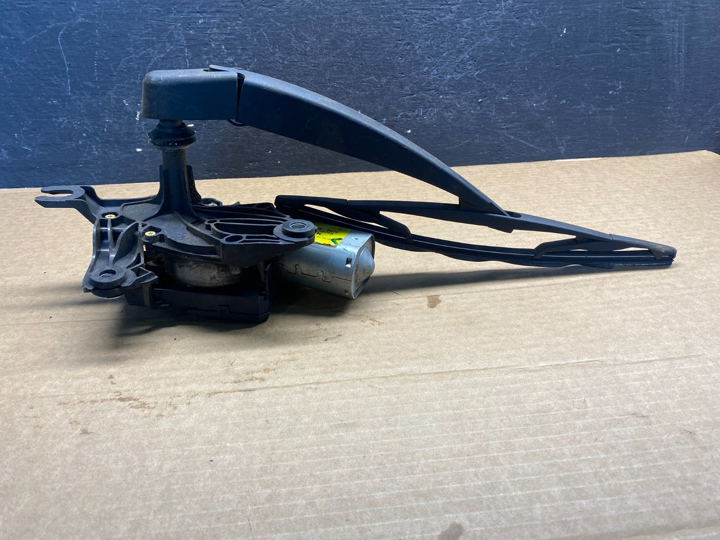 2010 2011 2012 Lincoln MKT Rear Wiper Motor af7502 DG1
