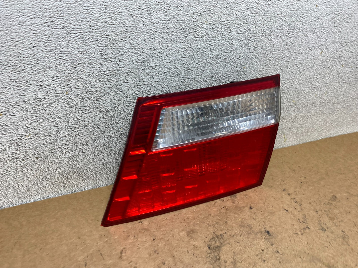 2005 2006 2007 Honda Odyssey Inner Right Passenger RH Tail Light S9493 DW2