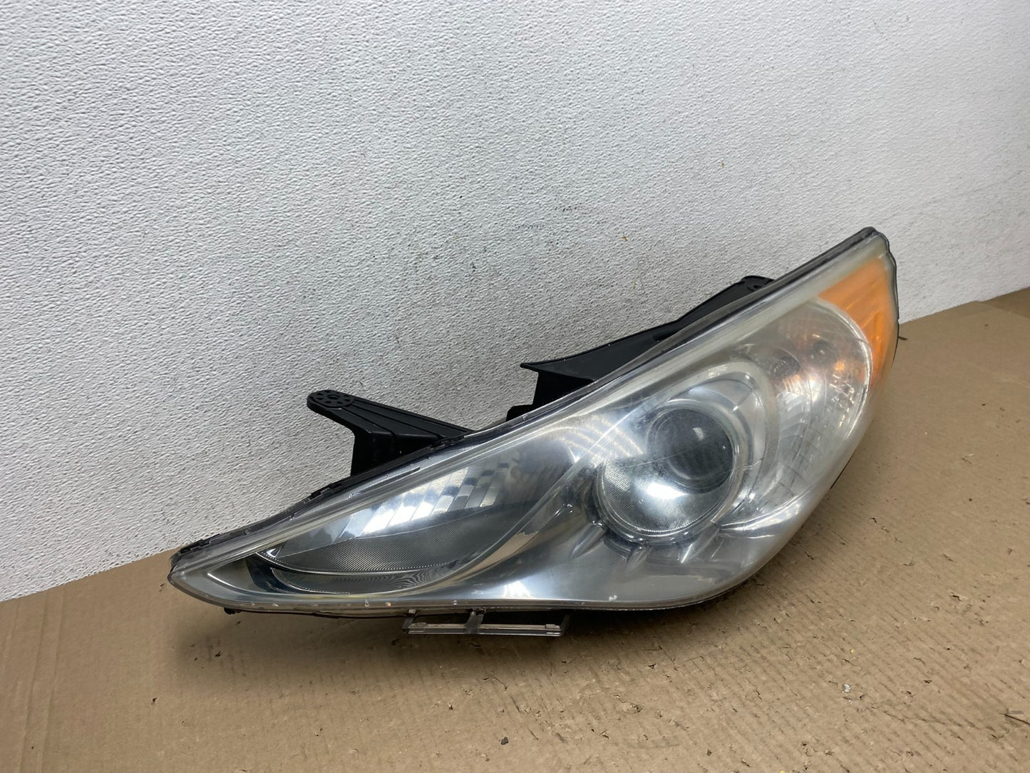 2011 - 2014 Hyundai Sonata Left Driver Lh Side Headlight Halogen AE9752 DW2