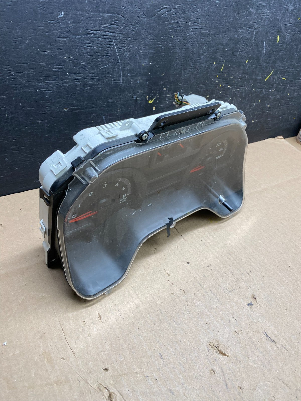 2009 to 2011 Ford E150 E250 E350 VAN Gauge Speedometer Cluster T4495 DG2