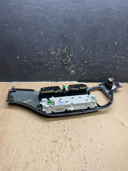2005 to 2010 Honda Odyssey  Radio Climate Control Dash Trim Bezel AB5445 DG4