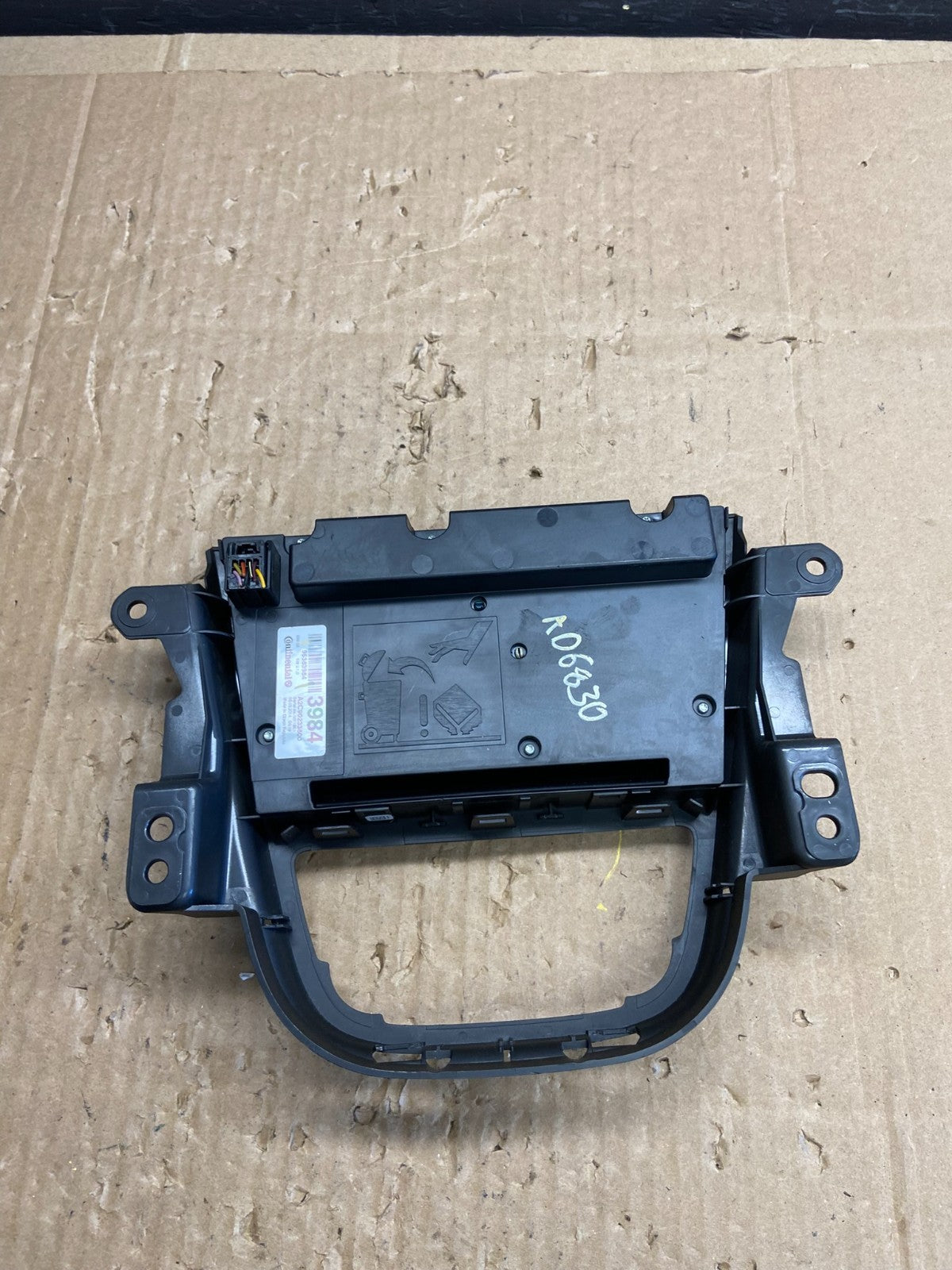2013 to 2016 Buick Encore Radio Climate Control AC HVAC a2c90233800 AD6830 DG4