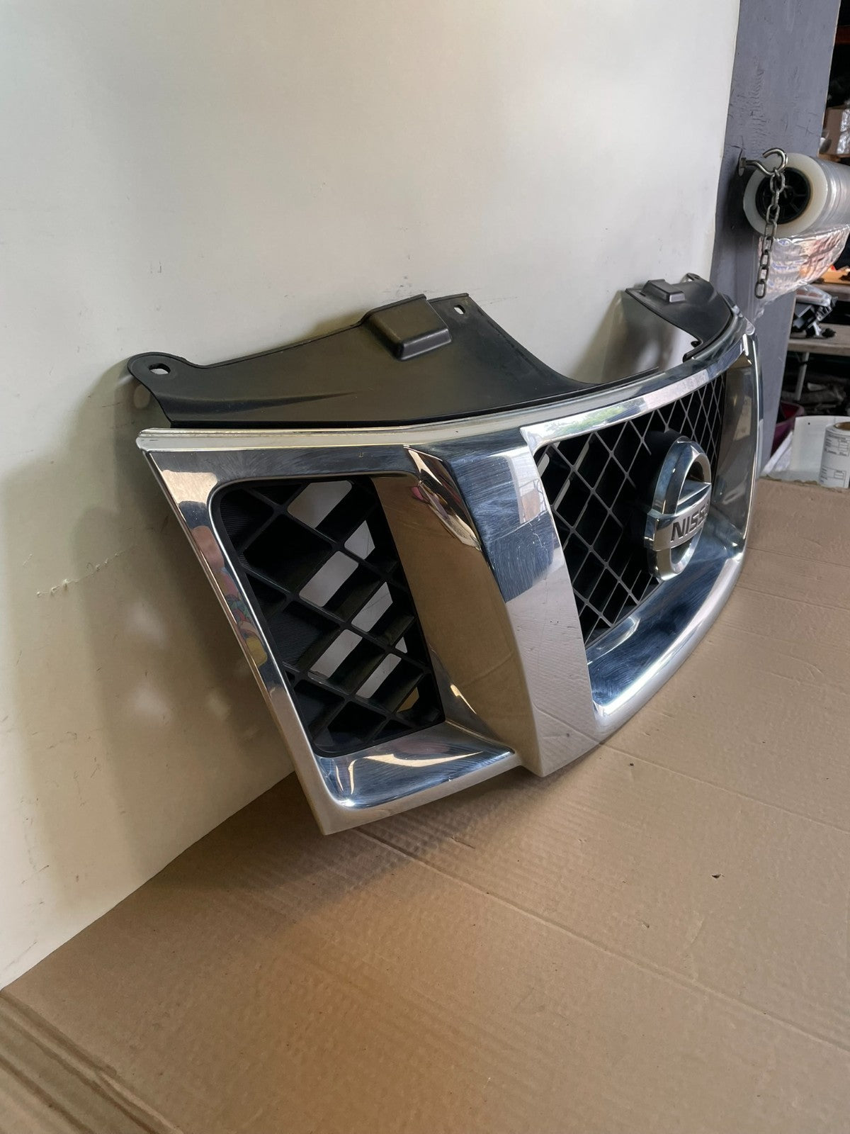 2008 to 2012 Nissan Pathfinder Front Upper Chrome Grill Grille AH6457 DG2