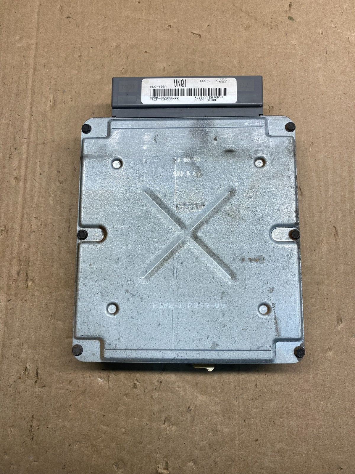 2000 Ford Van E150 E250 5.4L Ecm Engine Computer Module ECU PCM AE7670 DW1
