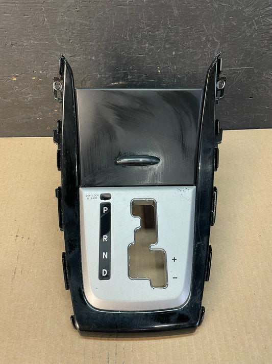 2011 - 2013 Hyundai Elantra Shifter Bezel Center Console Storage ae3407 DG0