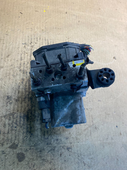 2012-2013 BMW 328i 325i F30 ABS Anti Lock Brake Pump 3451 6762113 z2436 DG4