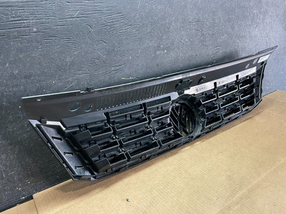 2016 to 2018 Volkswagen Passat Front Upper Grill Grille Oem AA9063 DG7
