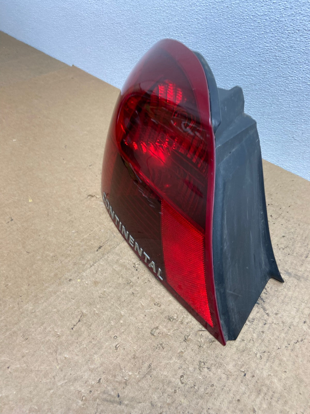 1998 to 2002 Lincoln Continental Left Driver LH Side Tail Light Oem AC3492 LK1