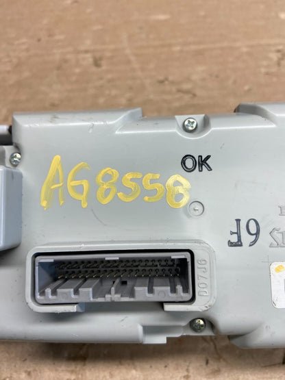 2007 to 2011 Honda CRV Manual A/C Climate Control Module D07J7 AG8558 DG6