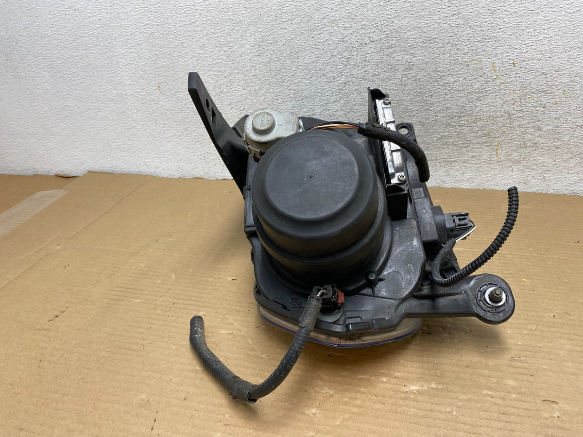 2011 to 2013 Dodge Durango Left Driver LH Xenon Headlight AG9344 DW8