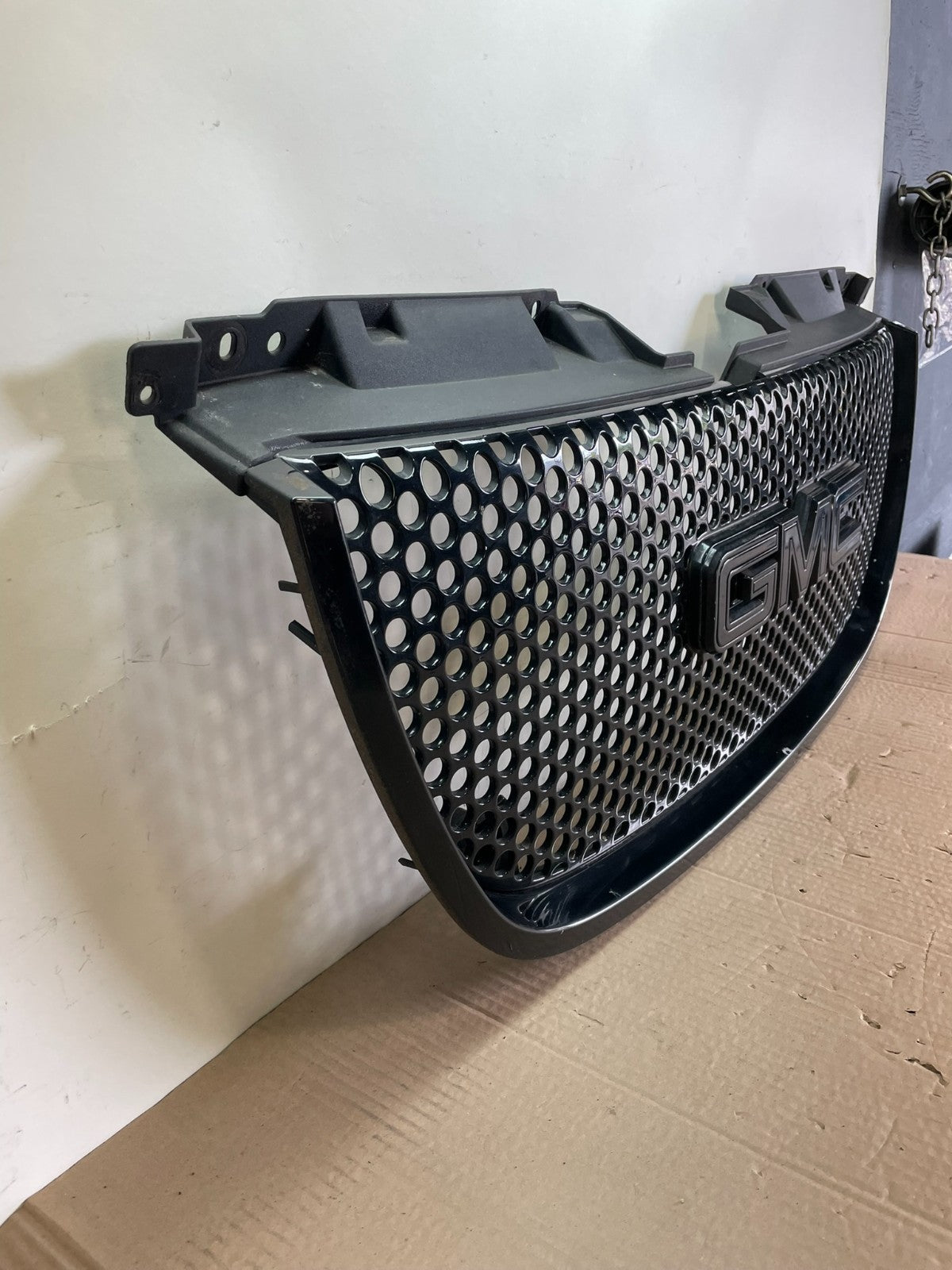 2007 to 2014 GMC Yukon Denali Style Black Front Upper Grille Grill AH6536 DG2