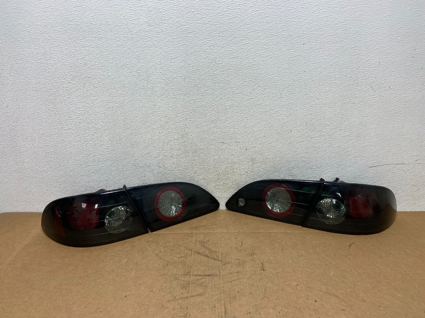 1998 to 2002 Toyota Corolla Left+Right Set Black Tail lights ad6368 DG0