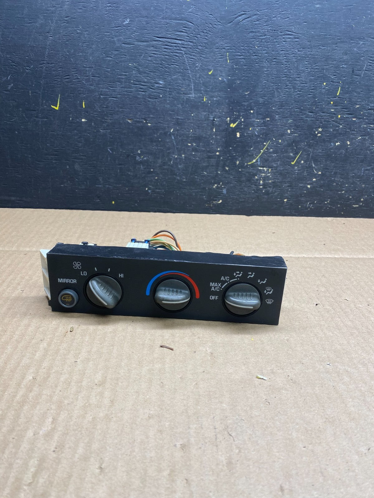 2001 - 2007 GMC Chevrolet Express 1500 Climate Control A/C u5893 DG0