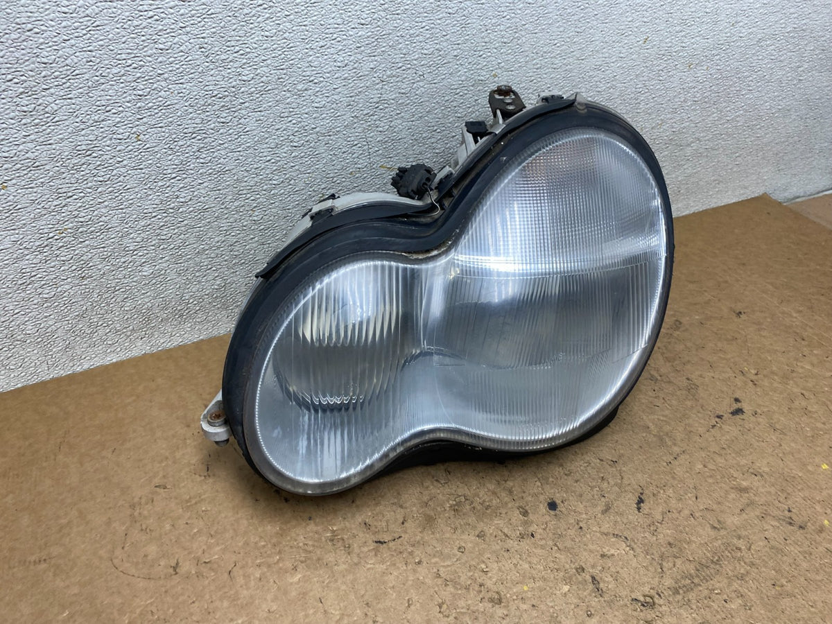 2001-2004 Mercedes-Benz C Class Halogen Left Driver Headlight DEPO T0680 DW2